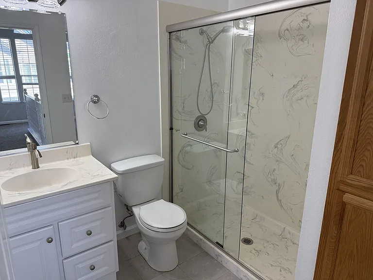 558 Torrey Pine Ln — Photo 13