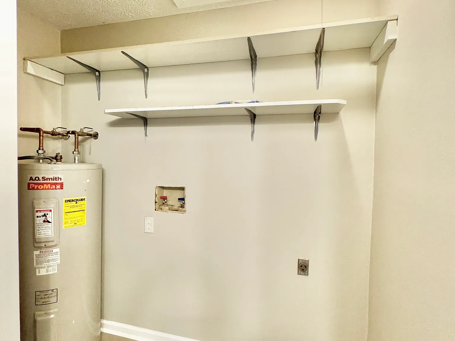 2 bed, 808 sqft, $1,095 — Photo 3