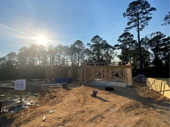 160 Foxridge Court, Metter, GA 30439