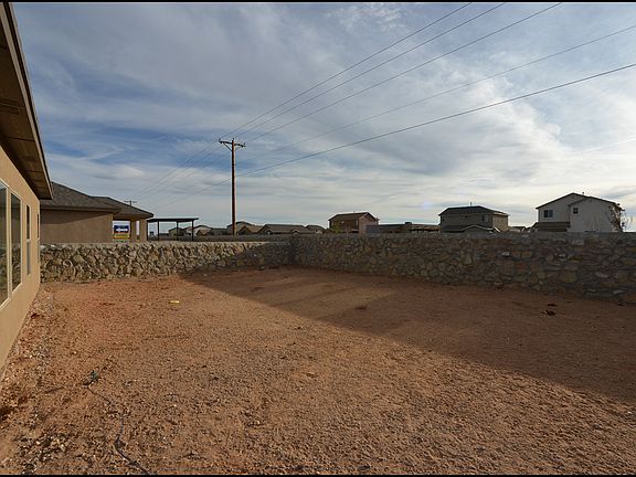 5th image of 3853 Loma Cristobal Dr