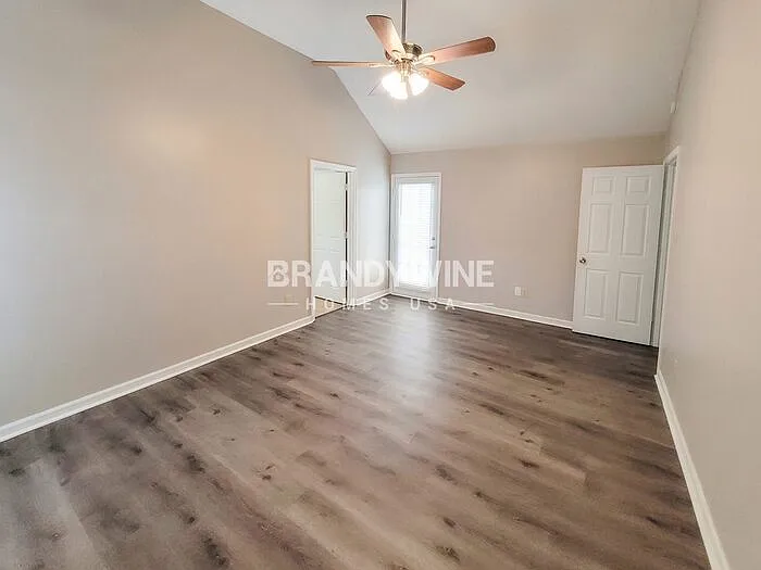 7123 Amberly Way Dr — Photo 12
