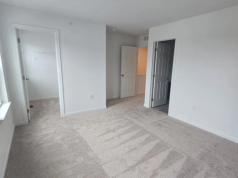 6 Meredith Way — Photo 17