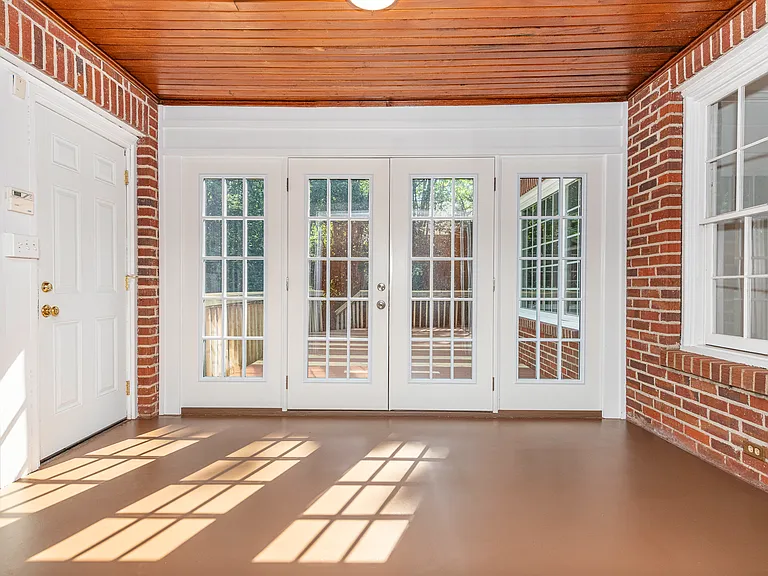 4001 Churchill Rd — Photo 21