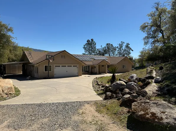 33478 Spreading Oak Ln, Auberry, CA 93602