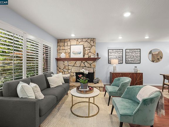 4th image of 2135 Ascot Dr APT 13