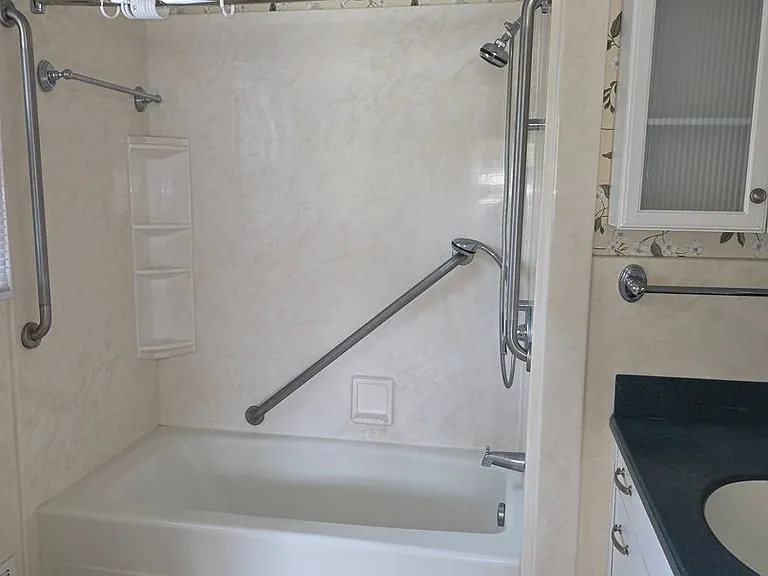 3322 Hart St — Photo 12