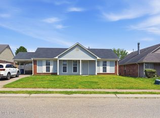 6330 Magnolia Lakes Dr, Olive Branch, MS 38654