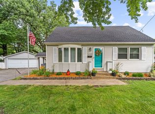 5039 Allison Ave, Des Moines, IA 50310