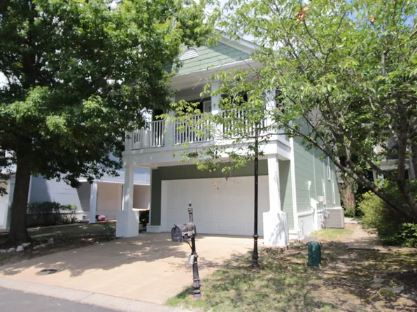 1256 Island Harbor Dr, Memphis, TN 38103