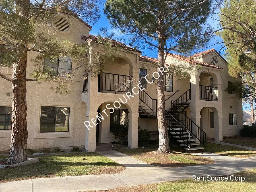 Gated 2 Bedroom Double Master Condo For Rent in Palmdale! — Photo 1