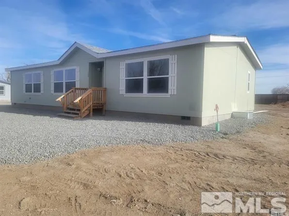 100 Chateau Way, Yerington, NV 89447