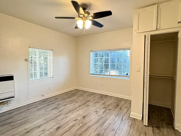 934 Arapahoe St #100 — Photo 2