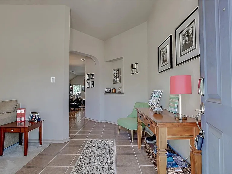 5009 Holliday Dr — Photo 12