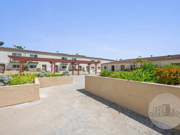 Mediterranean Townhomes — Photo 2
