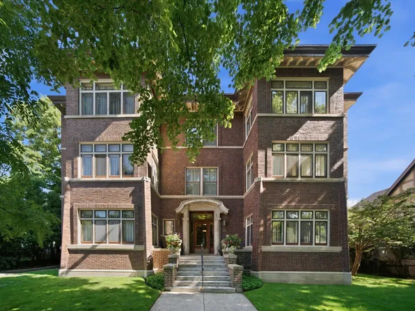 425 Greenwood St APT 1E, Evanston, IL 60201