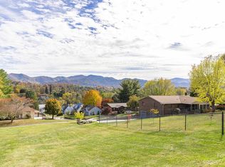 99999 Allen St, Canton, NC 28716