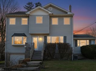 8 Tyler Pl, West Milford Twp., NJ 07421