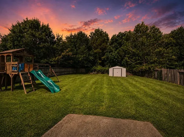 2019 Briar Grove Dr, Conroe, TX 77301