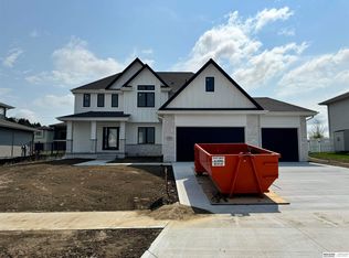 11507 S 115th St, Papillion, NE 68046