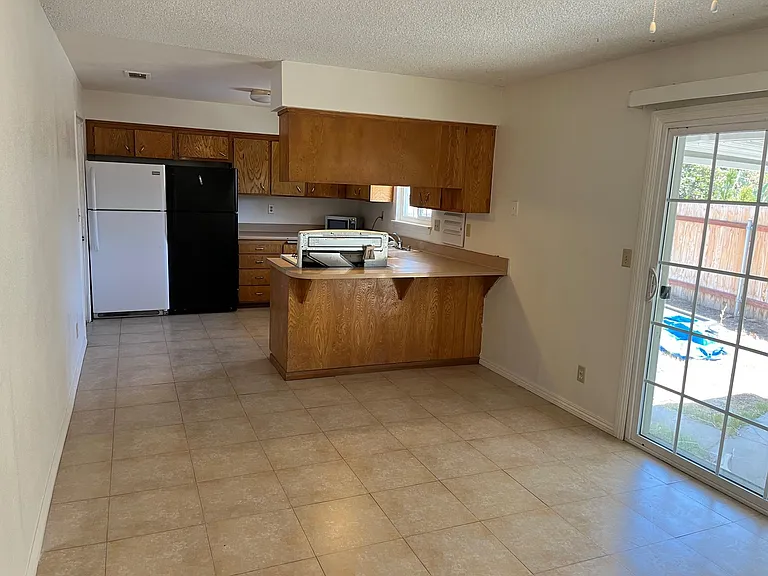 400 W Blaine St — Photo 22