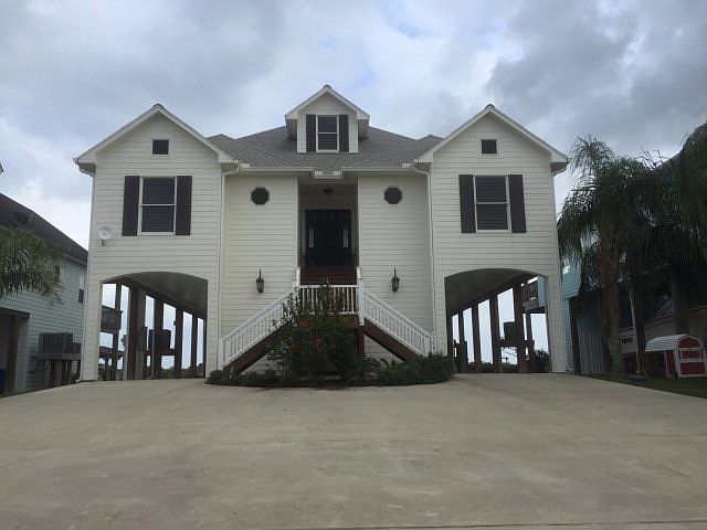 1st image of 3001 Stella St