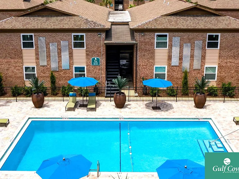 Gulf Cove Apartments — Photo 21