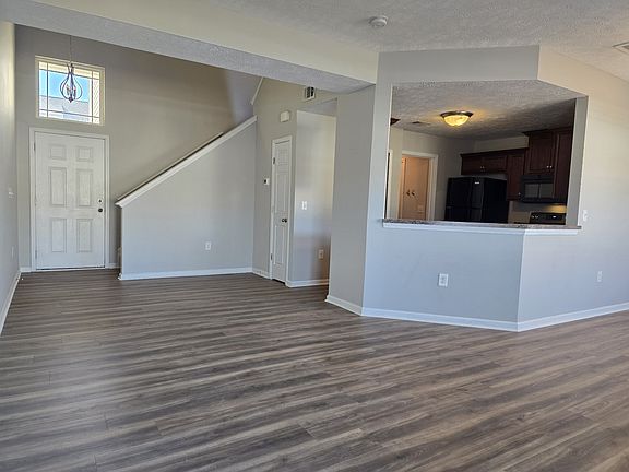 3rd image of 1073 Somerset Springs Dr