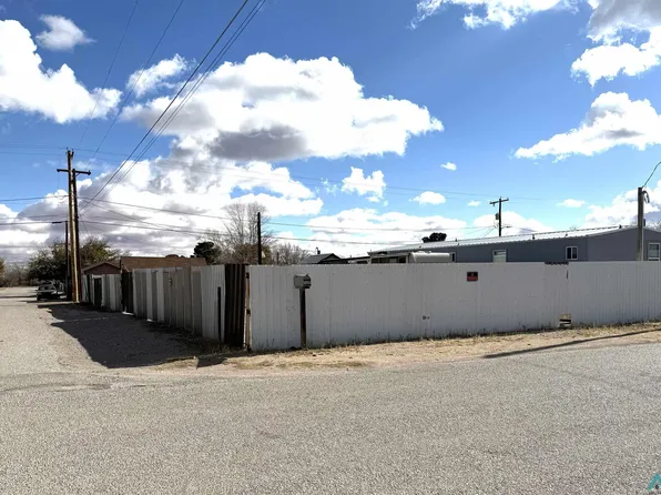 1616 Pine St N, Artesia, NM 88210