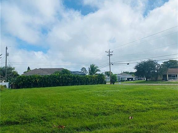 4th image of 915 SW 11th Ave