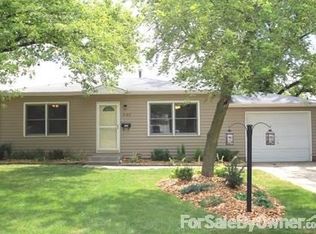 7105 Florence St, La Vista, NE 68128