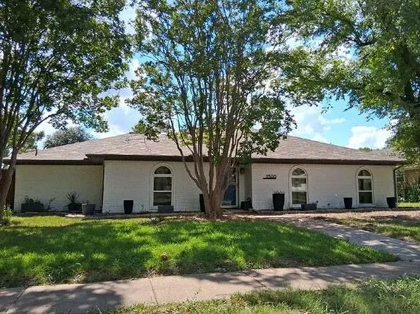 2520 Dalgreen Dr, Plano, TX 75075