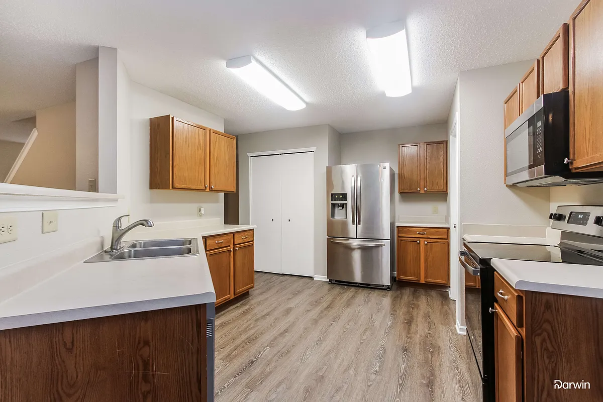 Building Photo - 1363 White Birch Ln