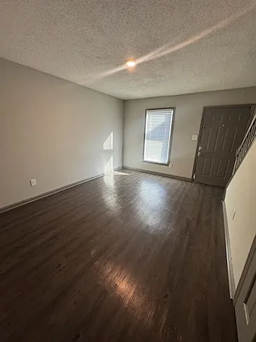 2133 W Gordon Ave #C — Photo 3