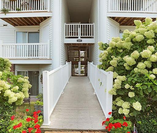 3rd image of 157 Jubilee Hill Dr Unit I