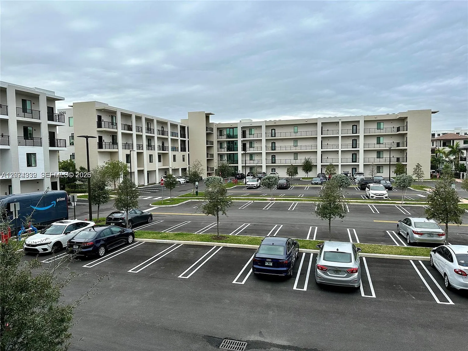 Downtown Doral South Phas — Photo 2
