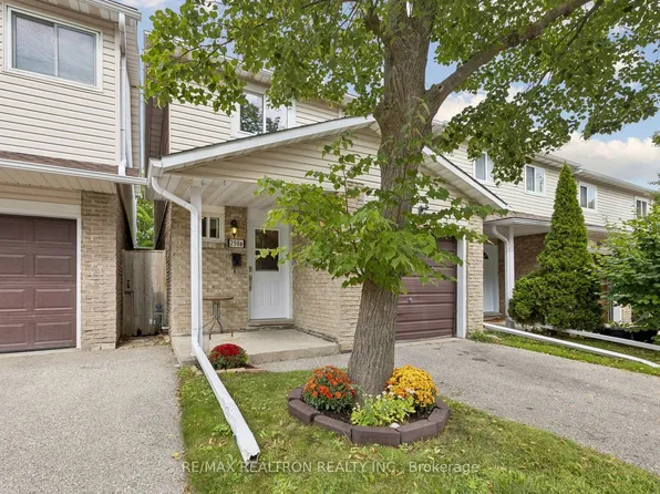 298D Bluevale St N, Waterloo, ON N2J 4G3