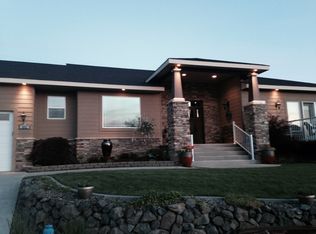 402 Lars Ln, Wenatchee, WA 98801