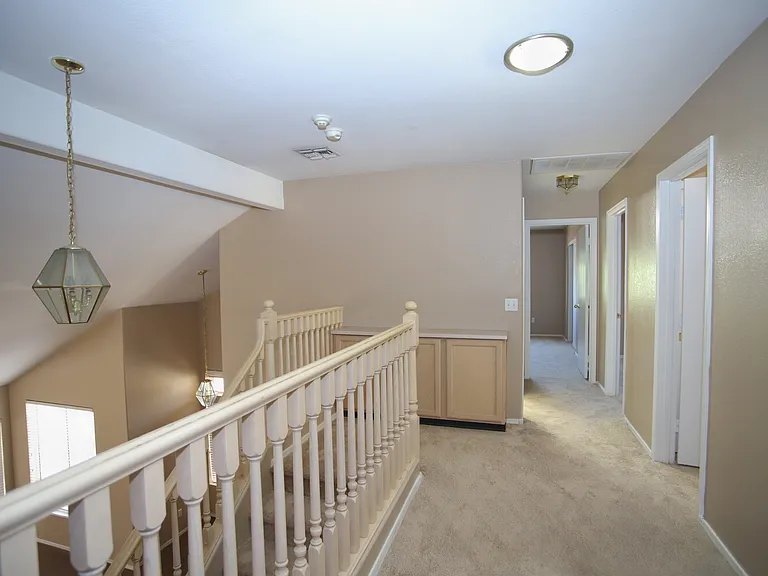 842 N Naples Dr — Photo 26