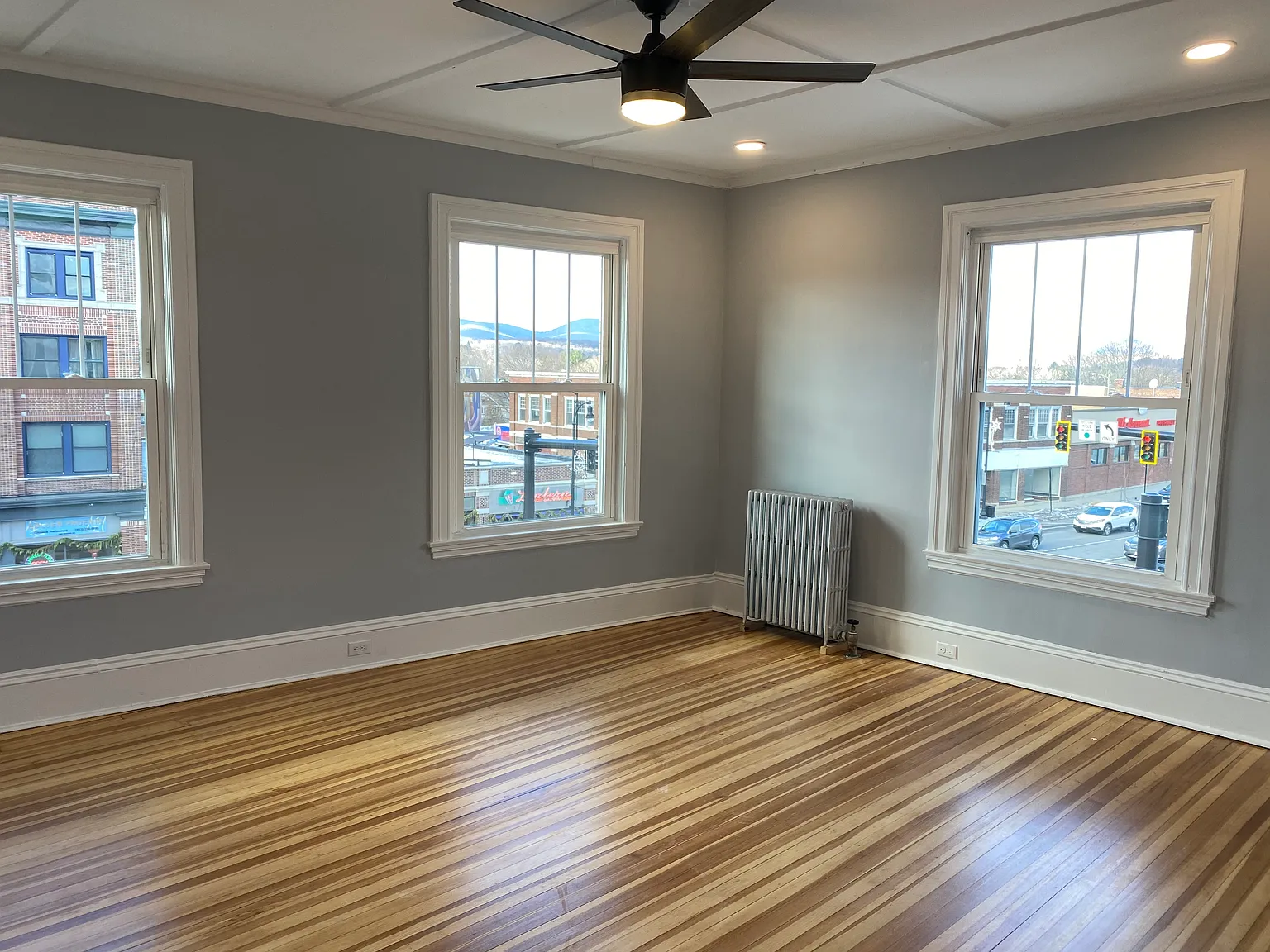 1 bed, 750 sqft, $1,800 — Photo 2