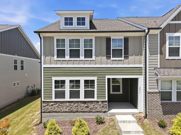 2476 Hutch Ln, Apex, NC 27523
