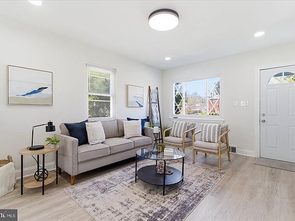 4th image of 40 Hillvale Rd