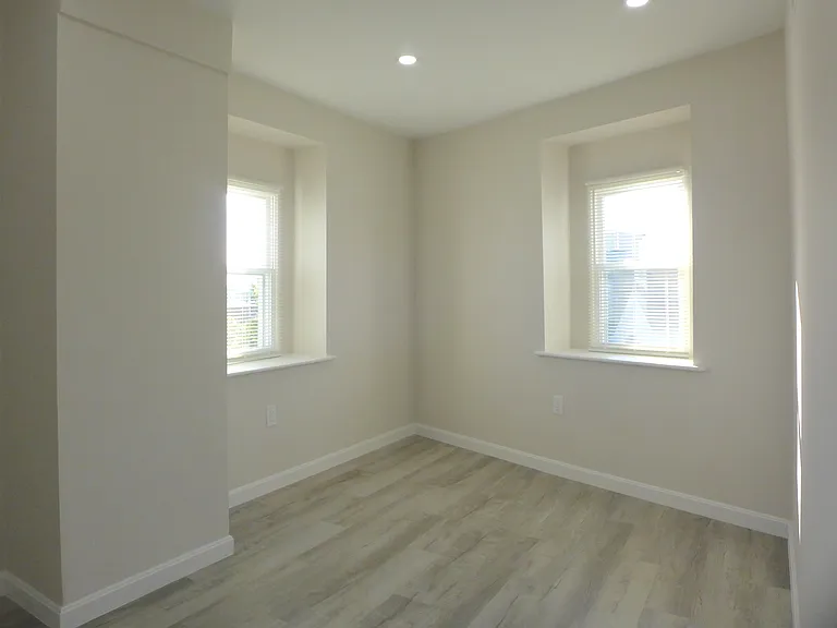45 Bennington St — Photo 2