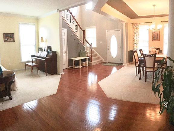 4th image of 15181 Santander Dr