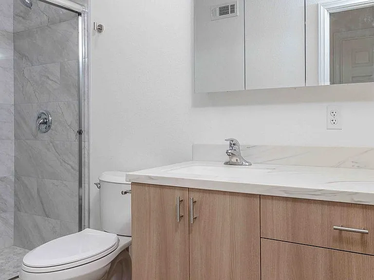 10419 Hayford St — Photo 20