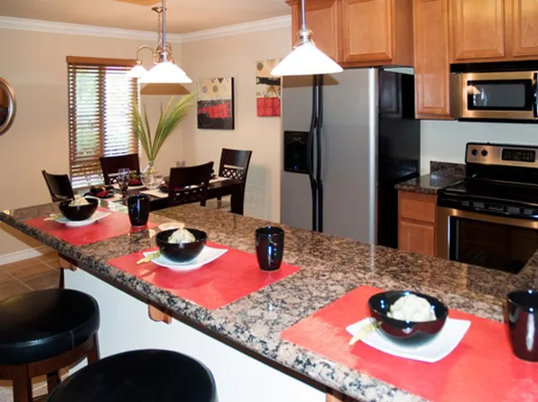 Stonemark, 3700 Q St #Ff49ab8c7, Bakersfield, CA 93301