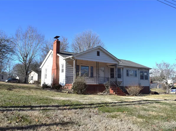 109 Logan St, Morganton, NC 28655