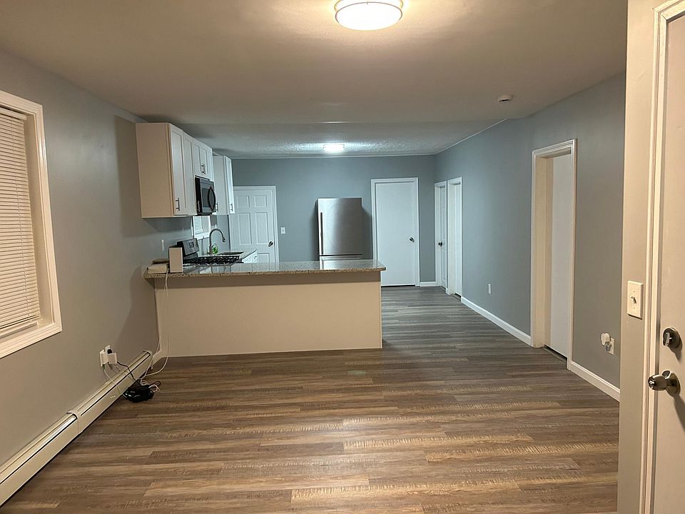 84 Yorkshire St Providence, RI, 02908 Apartments for Rent Zillow