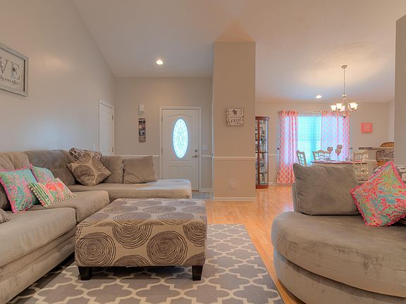 4th image of 1893 Wilshire Ln