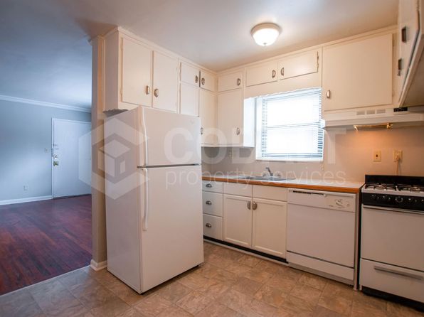 1009 Greenwood Ave NE APT 8