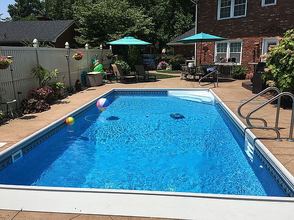 5th image of 2903 Royal Dr